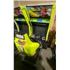 Image 2 : Daytona 2 USA Battle On Edge Racing Game