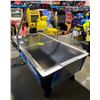 Image 1 : Commercial Air Hockey Table