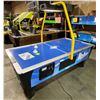 Image 2 : Commercial Air Hockey Table