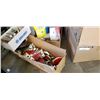 Image 3 : Two boxes of halogen headlights and new U light bulbs