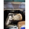 Image 2 : Tray of reno and tool supplies