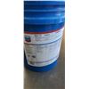 Image 2 : Five gallon bucket of gear oil