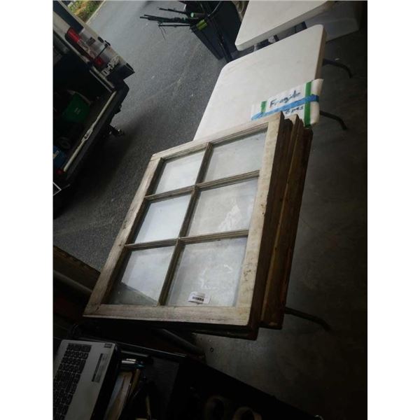 LOT OF 6 VINTAGE WOOD FRAMED WINDOWS WITH GLASS - 4 WITH BROKEN OR MISSING PANELS, 6 REPLACEMENT PAN