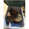 Image 3 : CAMP STOVE, LANTERN AND CAMPING ITEMS