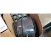 Image 3 : Ninja blender working no lid And Box of bakeware