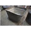 Image 3 : HEAVY GALVANIZED LIDDED PAIL AND GALVANIZED BUCKET