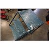 Image 3 : BLUE 3 STEP ROLLING LADDER