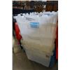 Image 2 : 5 storage totes with built-in lids