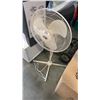 Image 1 : White Hampton Bay floor fan