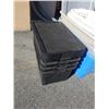 Image 3 : Lot of various storage totes