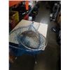 Image 1 : 2 fishing nets one is extendable