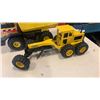 Image 2 : METAL TONKA DUMP TRUCK AND GRADER