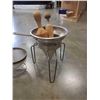 Image 2 : Vintage aluminum WearEver strainer and sieve with pestles
