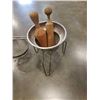 Image 3 : Vintage aluminum WearEver strainer and sieve with pestles