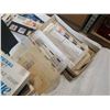 Image 2 : LOT OF STAMPS AND STAMP COLLECTING BOOKS
