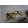 Image 2 : 6 BAGS OF JEWELLERY