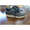 Image 2 : PAIR OF NIKE AIR FORCE 1 SIZE US 9