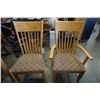 Image 8 : OAK DINING TABLE WITH 2 LEAFS AND 6 CHAIRS