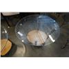 Image 8 : 3 PIECE GLASSTOP COFFEE TABLE SET - COFFEE 50 INCHES X 33.5 X 20 TALL