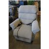 Image 1 : PRIDE LIFT CHAIR