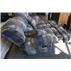 Image 8 : UPHOLSTERED DOUBLE RECLINER LOVESEAT - 60 INCHES WIDE