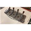 Image 2 : 4 metal pistol coat rack
