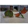Image 8 : WOVEN BASKET, DECORATIVE STONE BLADE WEAPON AND GLASS ART