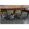 Image 2 : ROUND OAK DINING TABLE, 2 LEAFS AND 2 CHAIRS