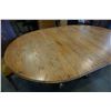 Image 3 : ROUND OAK DINING TABLE, 2 LEAFS AND 2 CHAIRS