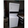 Image 1 : WHITE FRIGIDAIRE HEAVY DUTY STACKER WASHER AND DRIER - TESTED AND WORKING