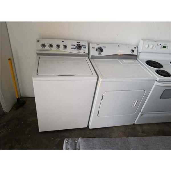 WHITE KENMORE WASHER AND DRIER SET - HIGH EFFICIENCY HE LOW WATER WASH TECHNOLOGY WASHER AND DRYER -