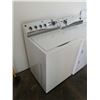 Image 2 : WHITE KENMORE WASHER AND DRIER SET - HIGH EFFICIENCY HE LOW WATER WASH TECHNOLOGY WASHER AND DRYER -