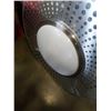 Image 2 : MODERN LIGHT FIXTURE
