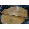 Image 2 : Maple and green dining table with leaf and two chairs