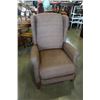 Image 1 : LAZBOY WINGBACK RECLINER