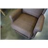 Image 2 : LAZBOY WINGBACK RECLINER