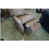 Image 8 : LAZBOY WINGBACK RECLINER