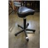 Image 1 : ROLLING STENO STOOL
