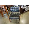 Image 1 : BLACK LEATHER BUTTONBACK CHAIR
