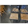 Image 4 : 4 WOVEN SEAT CHAIRS