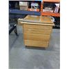 Image 2 : OAK 4 DRAWER NIGHTSTAND