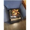 Image 1 : Lot of frame pictures and frame the metal flower