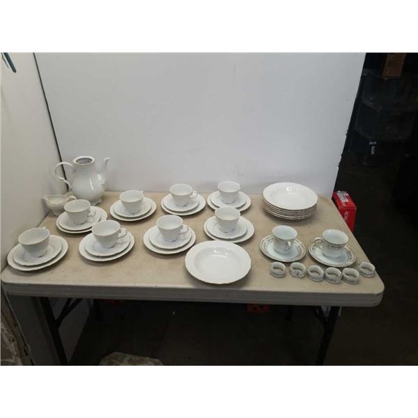 Box of kentfield and sawyer with other china dishes and napkin holders