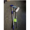 Image 1 : SQUEEGIES AND DUSTER