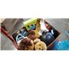 Image 2 : Box of kids toys, Frozen castle and Knex set