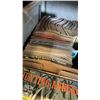 Image 2 : 2 BOXES VINTAGE GUN AND HUNTING MAGAZINES