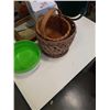 Image 2 : Wicker vanity mirror, wicker baskets German bowl and pictures