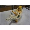 Image 3 : LADY IN TUB FIGURAL TEAPOT