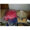 Image 2 : LOT OF DOG CLOTHES AND ESTATE GOODS