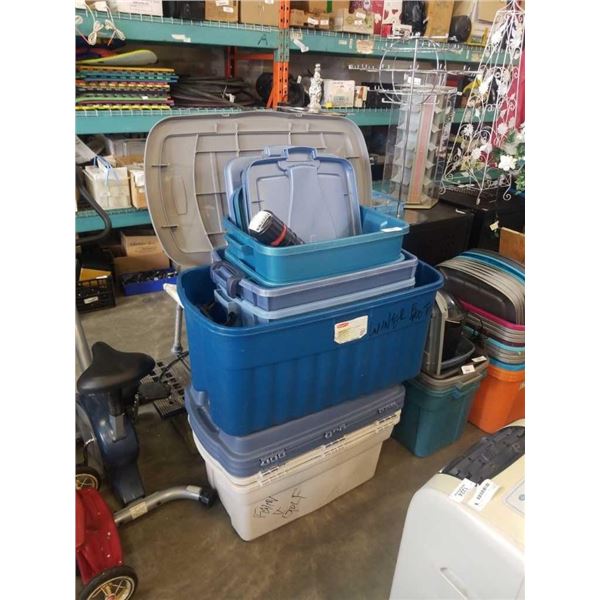 LOT OF LARGE TOTES WITH LIDS AND TOTES